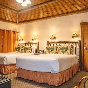 Standard Queen Room Two Queen Beds